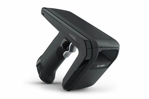 [CRDUNIV-RFD8500-1R] Zebra charging station, 3 slots [CRDUNIV-RFD8500-1R]